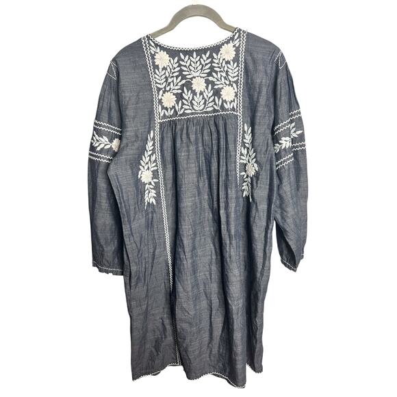 Roller Rabbit Abigail Dress Size Medium Boho Embroidered Blue White Cotton Denim - Picture 9 of 9